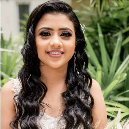 Nadee Salon & Saree Center – Ganemulla, Gampaha